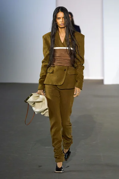 Look 26